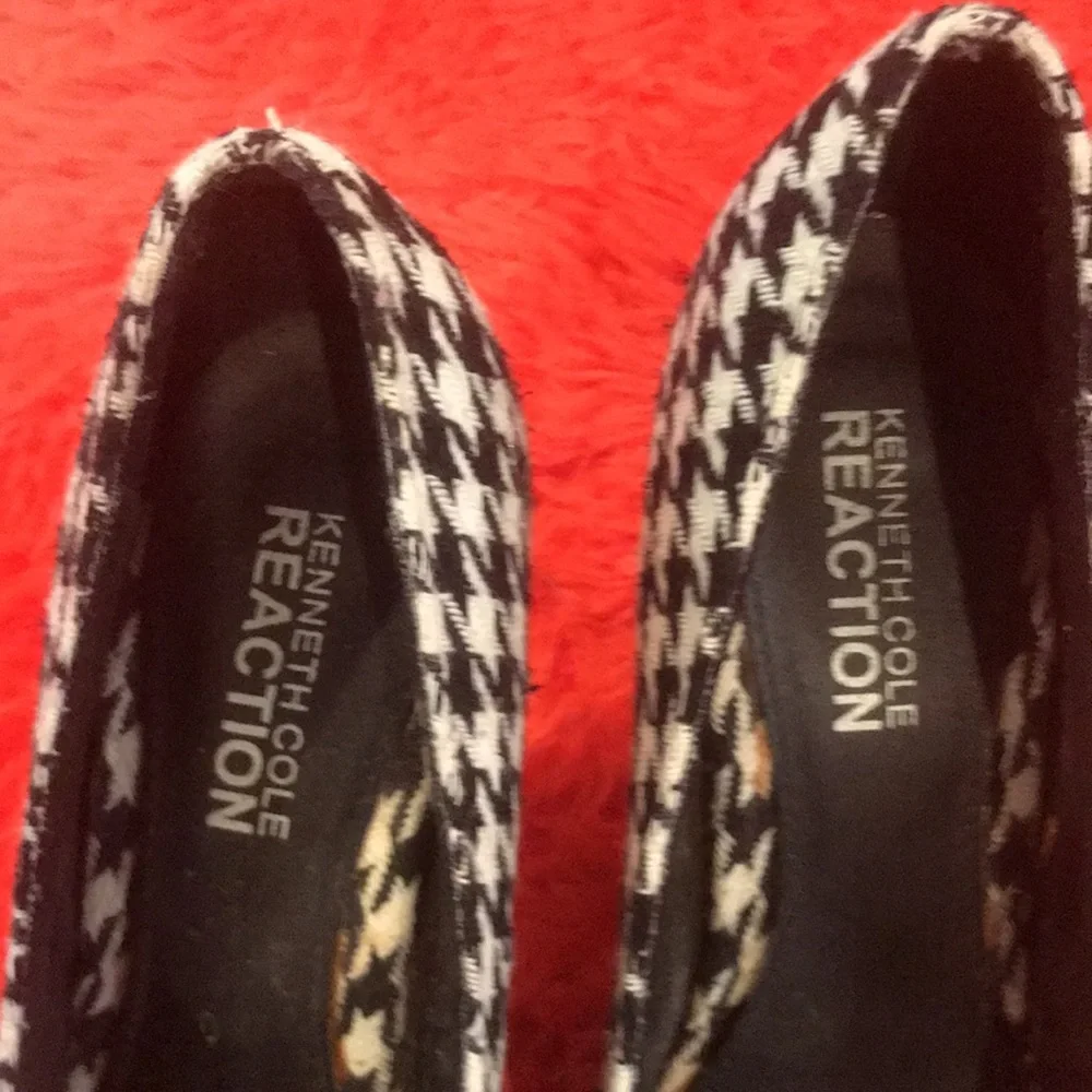 Kenneth Cole reaction houndstooth stilettos